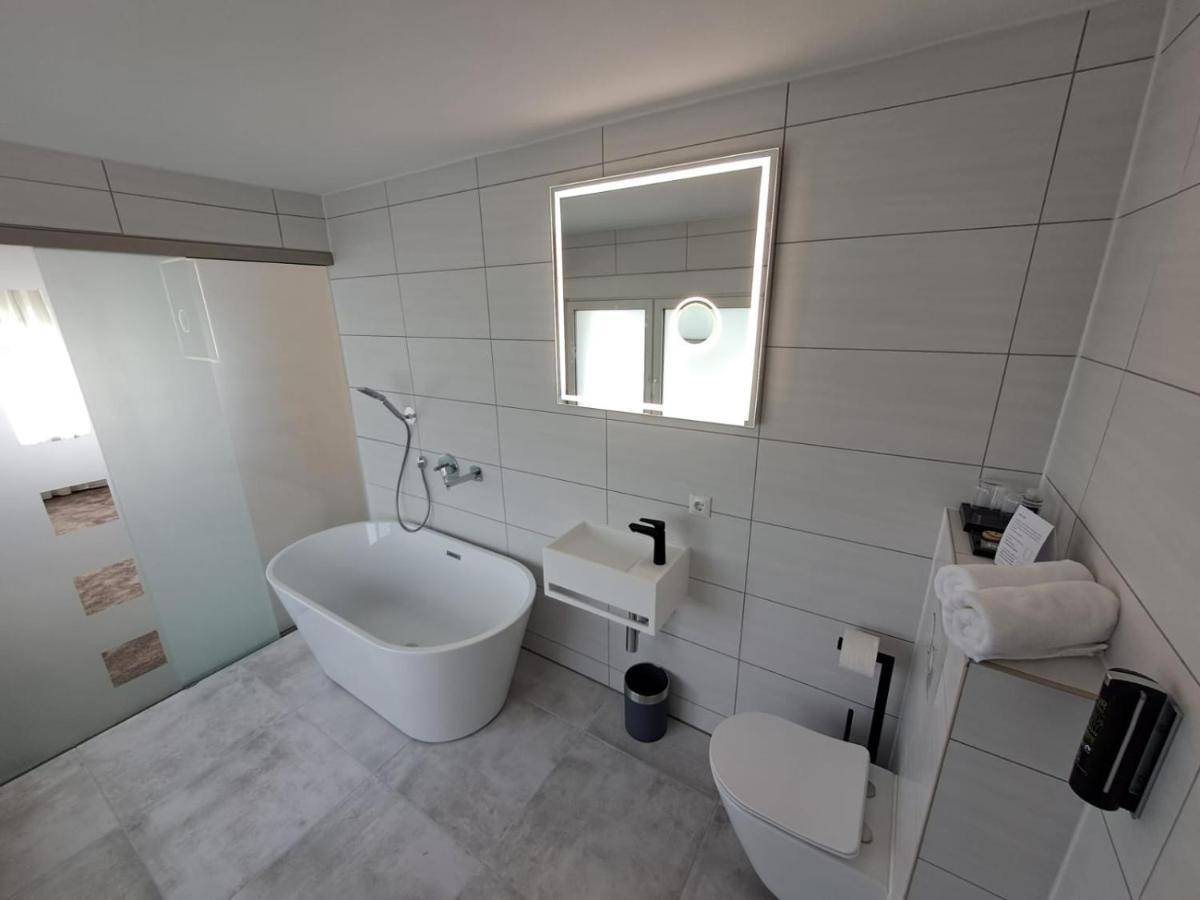 Hotel Rhin Inn Fehrbellin Bagian luar foto