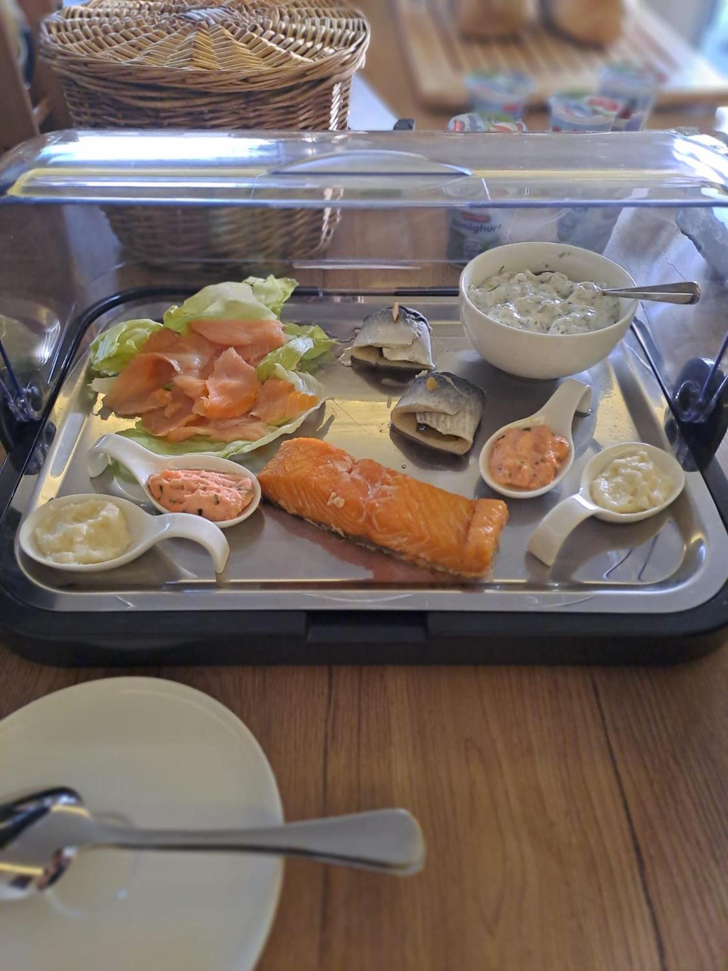 Hotel Rhin Inn Fehrbellin Bagian luar foto