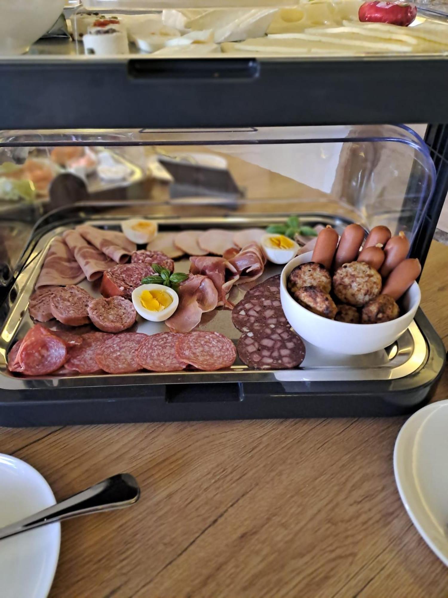 Hotel Rhin Inn Fehrbellin Bagian luar foto